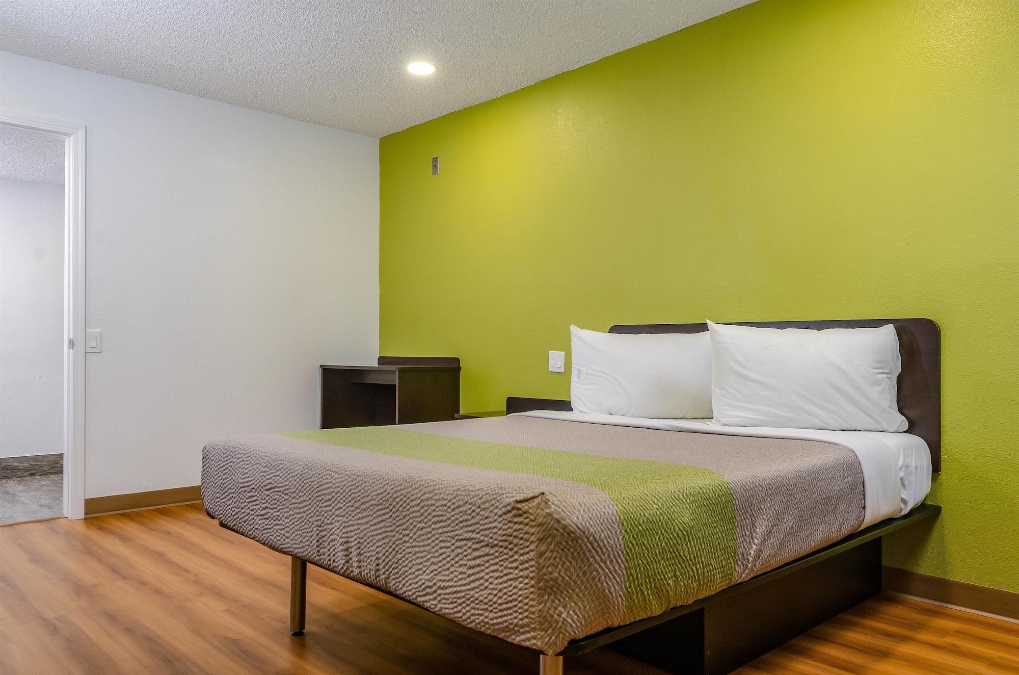 Motel 6-Fresno, Ca - Yosemite Hwy Eksteriør billede