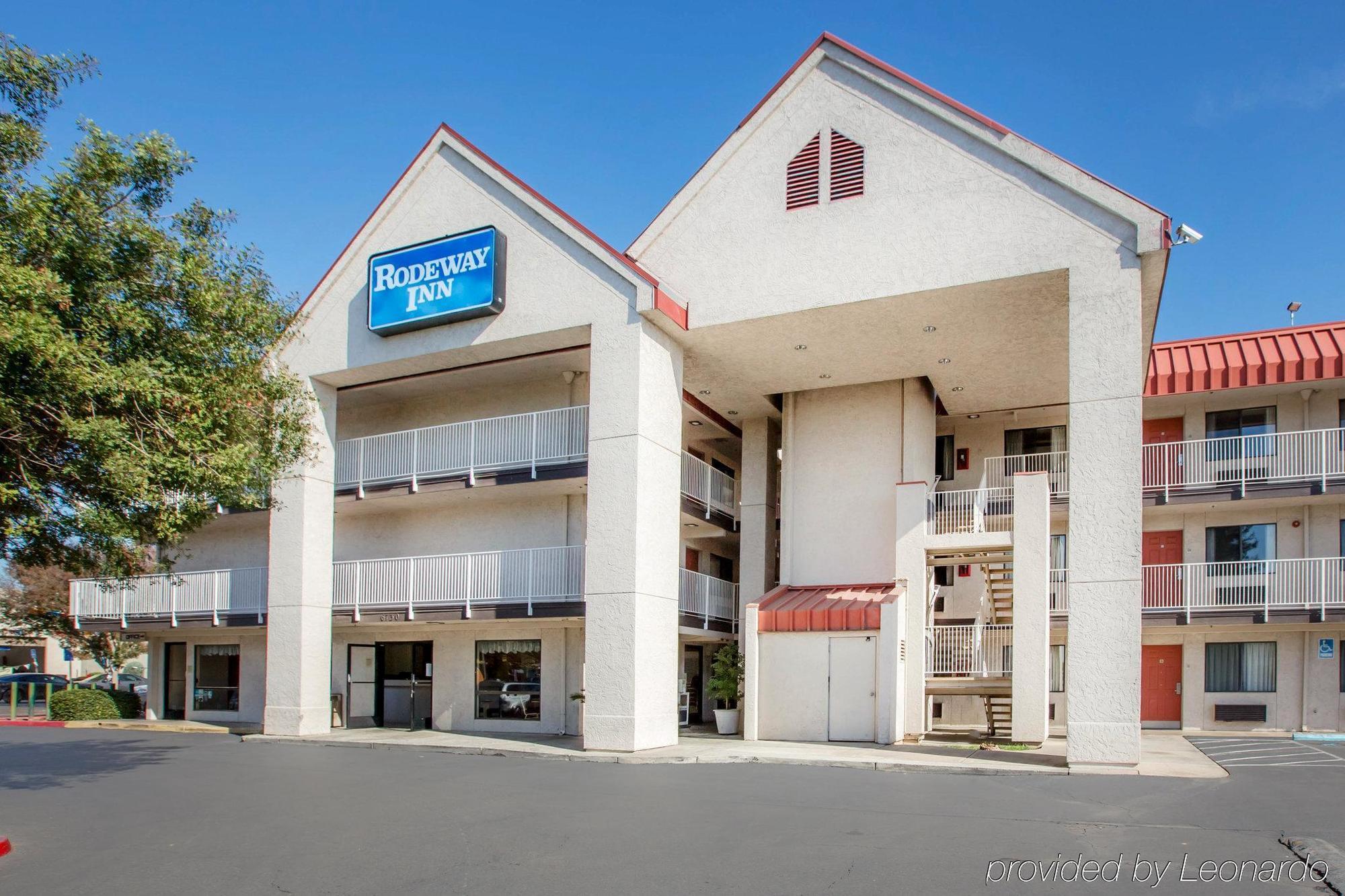 Motel 6-Fresno, Ca - Yosemite Hwy Eksteriør billede