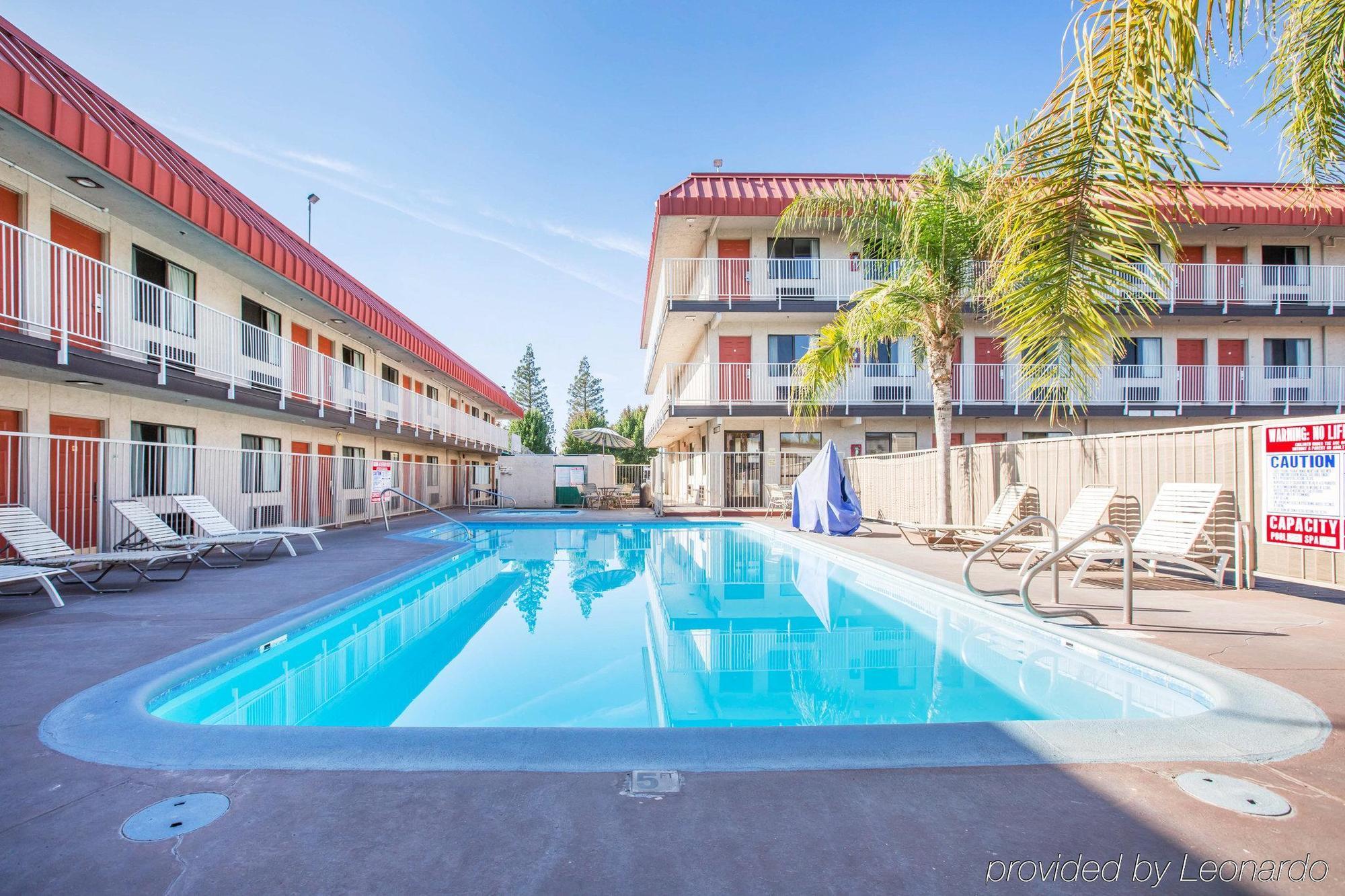 Motel 6-Fresno, Ca - Yosemite Hwy Eksteriør billede