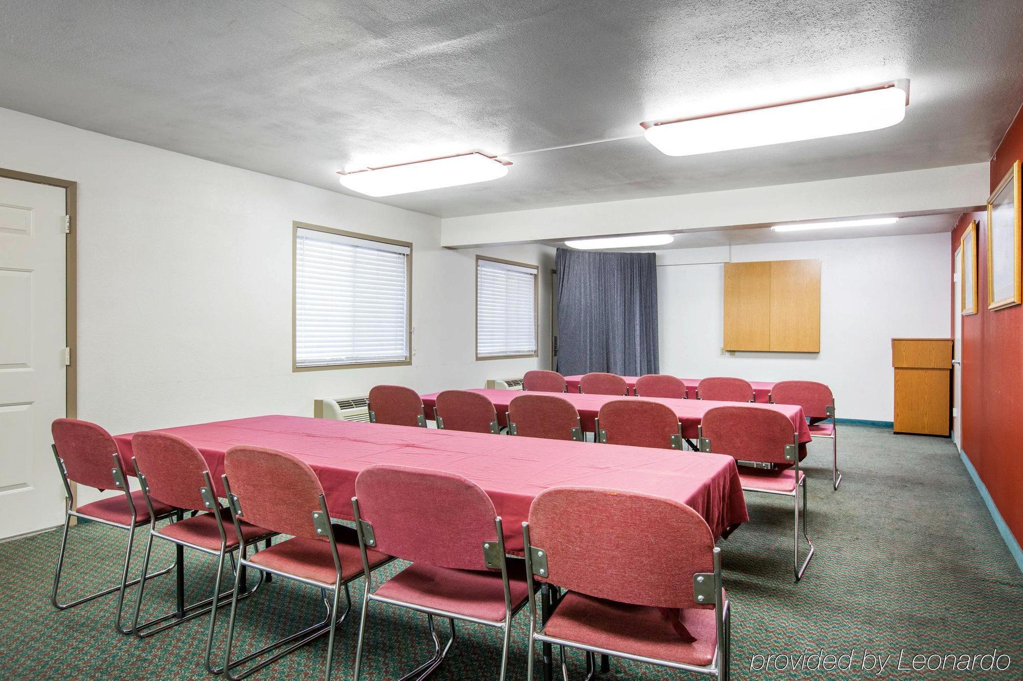 Motel 6-Fresno, Ca - Yosemite Hwy Eksteriør billede