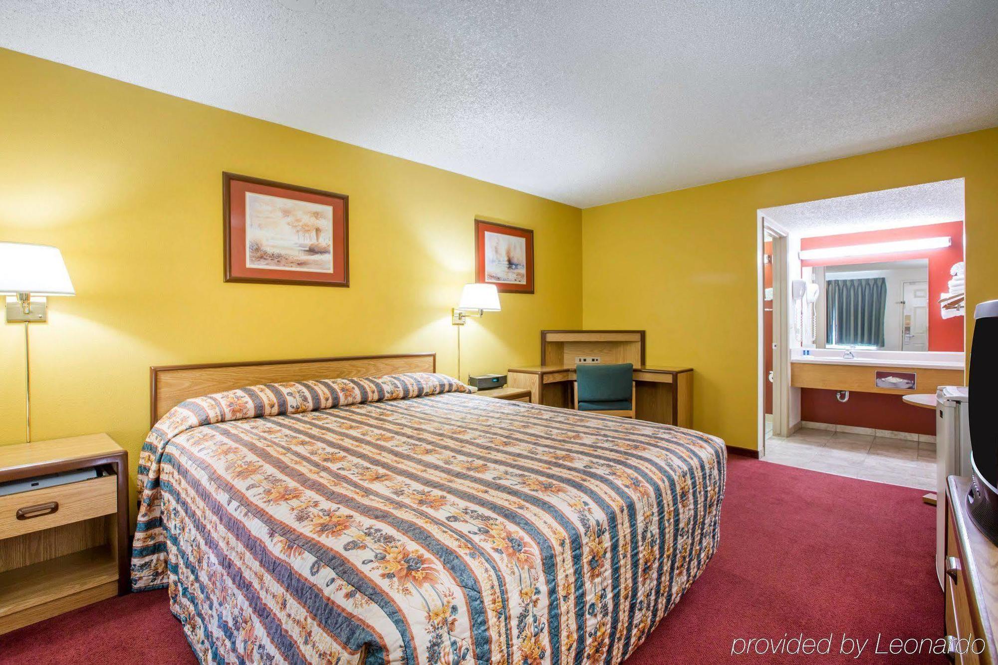 Motel 6-Fresno, Ca - Yosemite Hwy Eksteriør billede