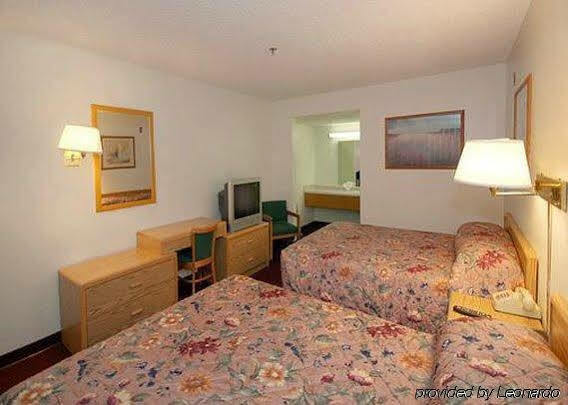 Motel 6-Fresno, Ca - Yosemite Hwy Eksteriør billede