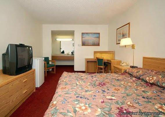 Motel 6-Fresno, Ca - Yosemite Hwy Eksteriør billede